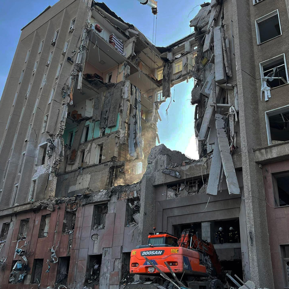 Strike on Mykolaiv governor's office